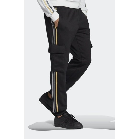 New Adidas Originals Men's Chile 20 Cargo Pants HD8293 Color Black - Picture 4 of 6